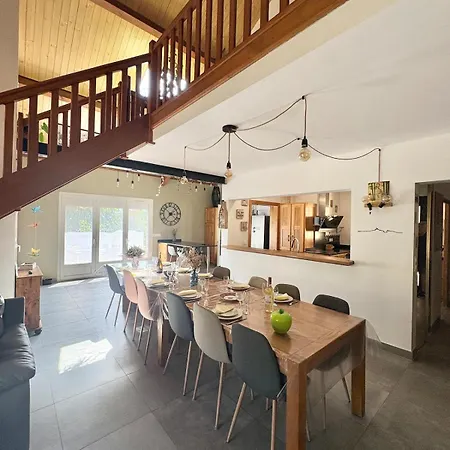 L'alouette L Grande Maison Familiale & Paisible Au Coeur De St Pierre De Trivisy بيت للعطل *